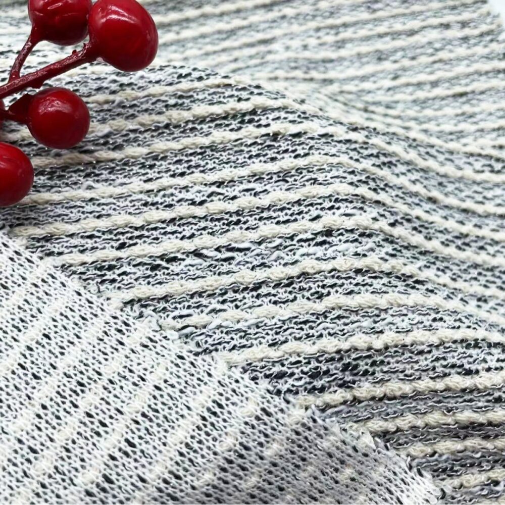Twisted silver terry cloth - Image 4