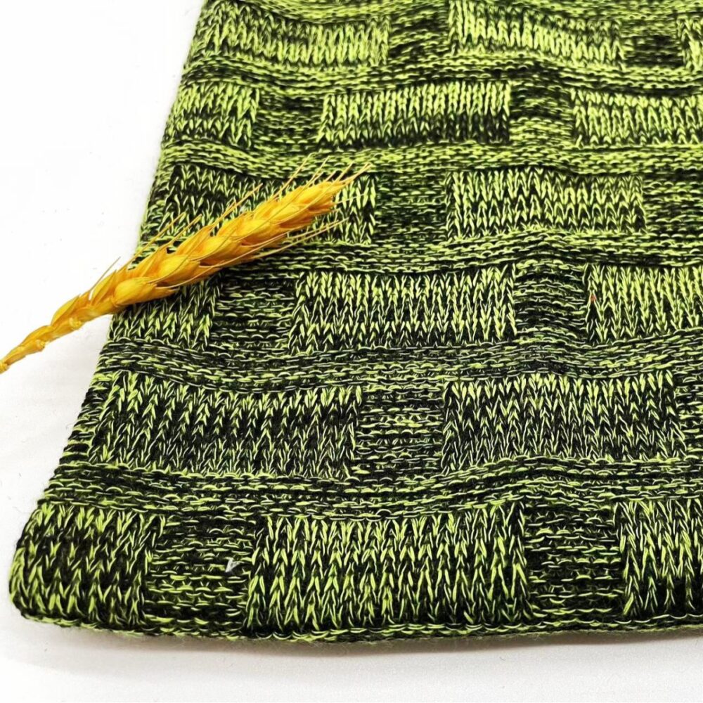 Yarn-dyed sweater jacquard - Image 3
